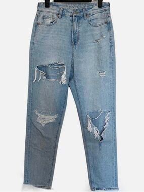 American Eagle Light Wash Mom Jeans